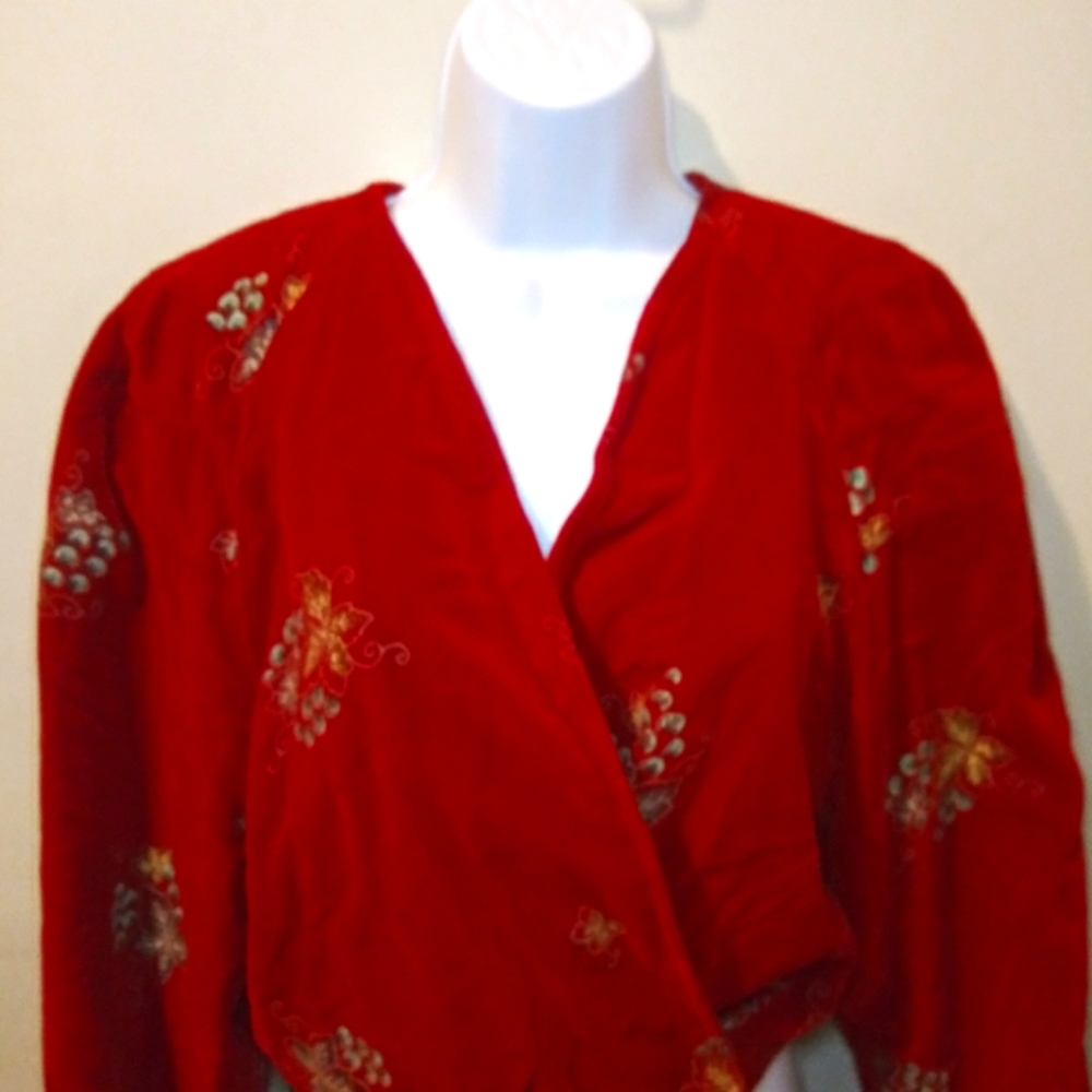 Vintage 1930-40's Handmade Scarlet Velvet Wrap Blouse With Stamped Grape Pattern - Picture 2 of 16